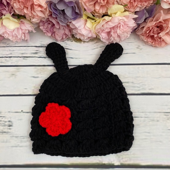 Newborn Baby Crochet Ladybug Outfit Photo Prop - Picture 12 of 16